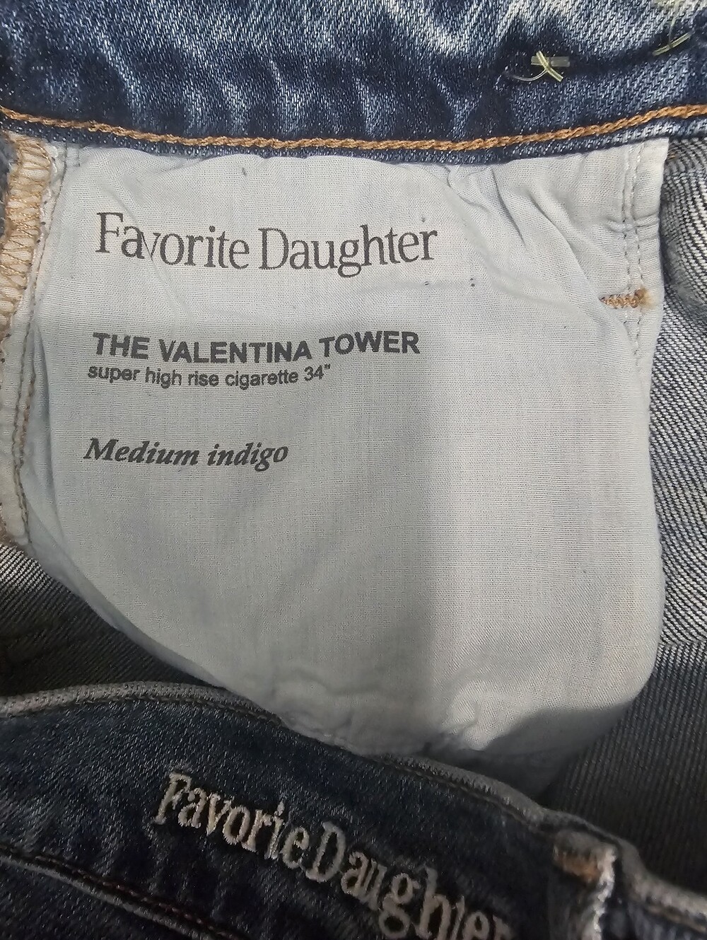 Favorite Daughter "The Valenntina Tower" - Picture 4 of 5